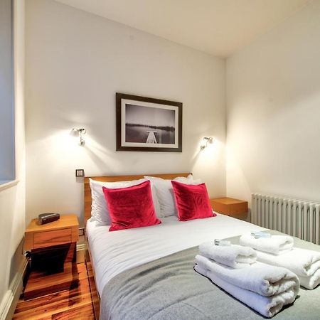 Sumptuous 2Br Apt Next To Edinburgh Castle! Exterior foto